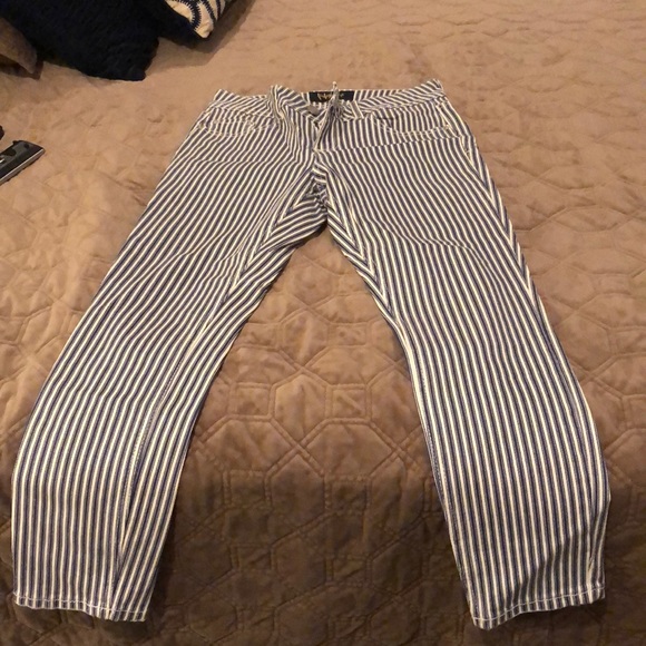 Pants - Picture 4 of 5